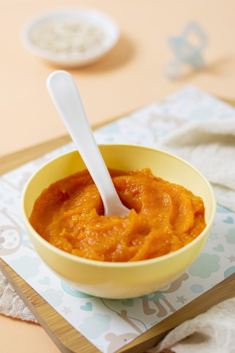 Introducing Solid Foods: A Guide for Parents of 6-Month-Olds